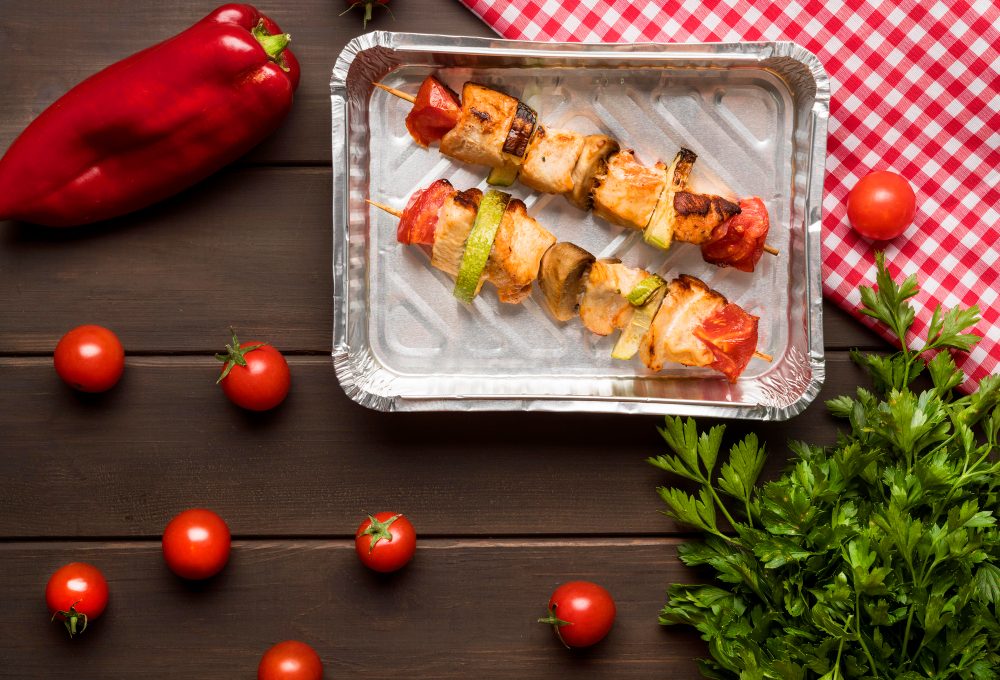 Pot fi caserole de aluminiu folosite pentru marinarea cărnii?