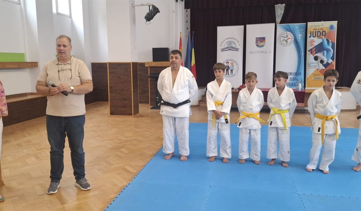 Deschiderea actiunii de promovare a judo-ului la Scoala Gimnaziala nr. 39 din Sectorul 2 Bucuresti